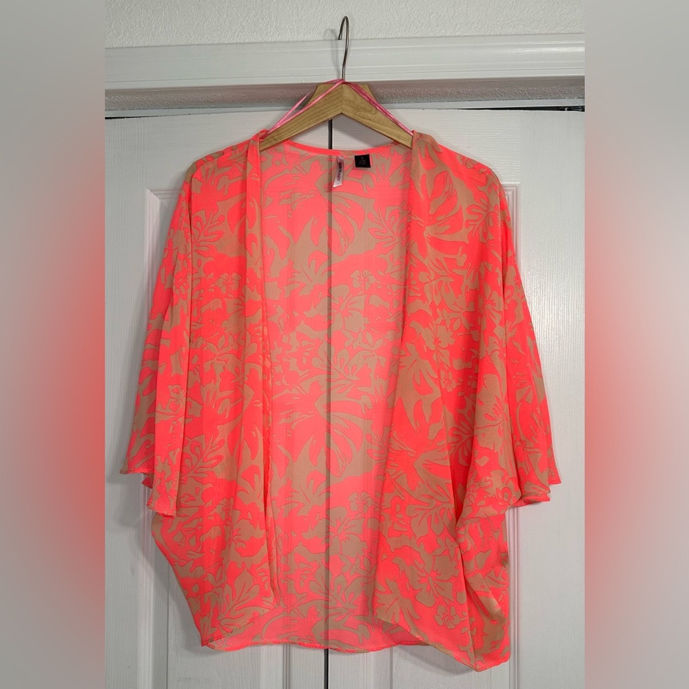 Love By Design Pink and Cream Kimono